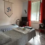 Marola Un Borgo Sul Mare 아파트