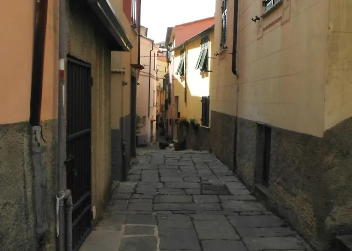 Marola Un Borgo Sul Mare La Spezia